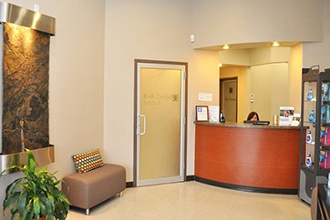 R & R Dental office in Hicksville NY